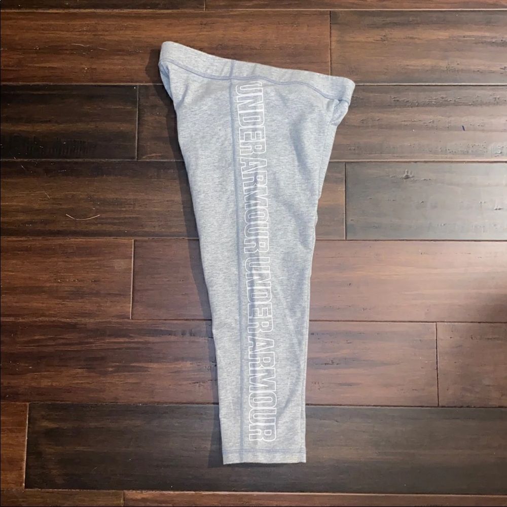 Under Armour Leggings    - Picture 3 of 3
